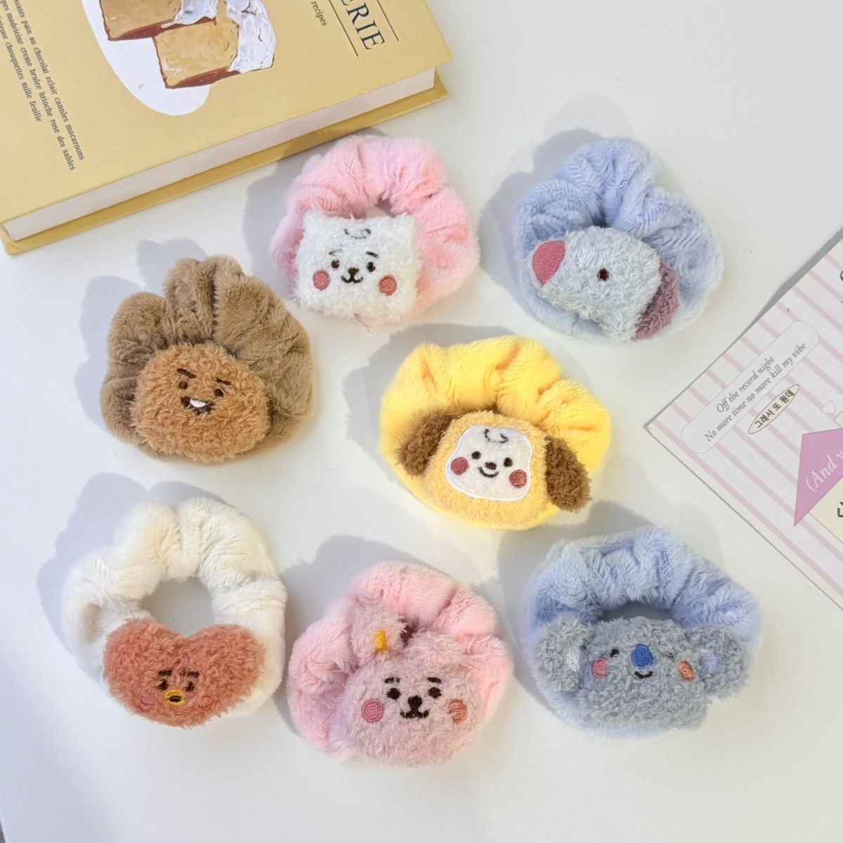 Elástico de cabelo com boneco  - Anime Merchandise Wholesale avaliação e preço